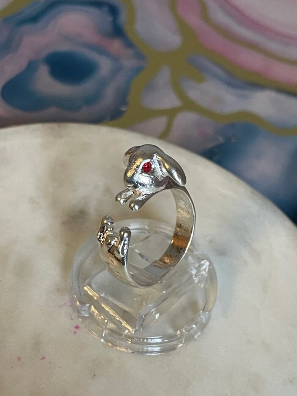 Adjustable rabbit bunny hare ring with red eyes